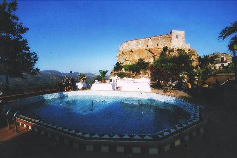 Hotel Florio Castiglione De Sicilia Luaran gambar